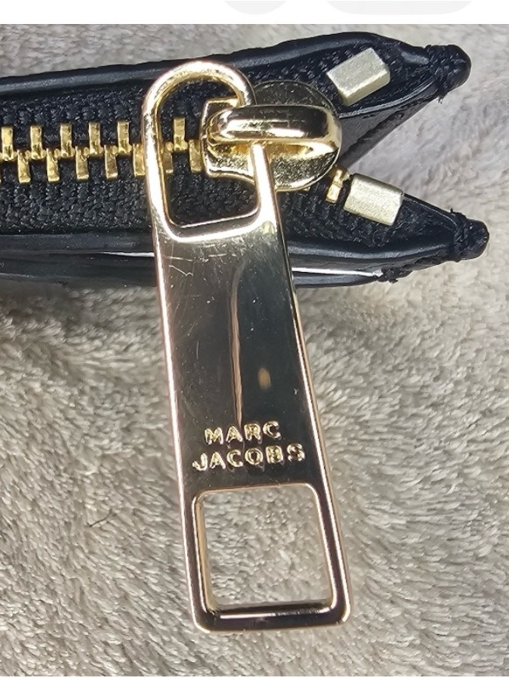 Marc Jacobs Black Leather Zip Pouch with Gold Hardware - Picture 2 of 3